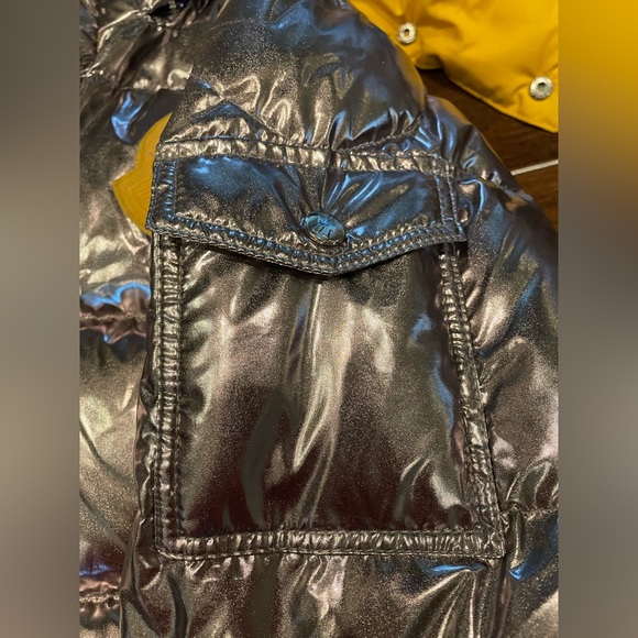 Moncler down jacket - Picture 11 of 11